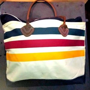 XL  LL Bean boat & tote canvas zippered tote . Hudson bay stripes. US made